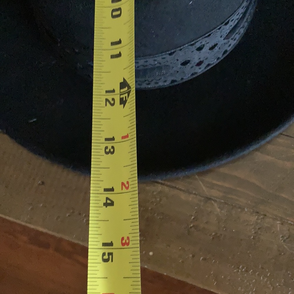 Flat top felt hat - Picture 4 of 5